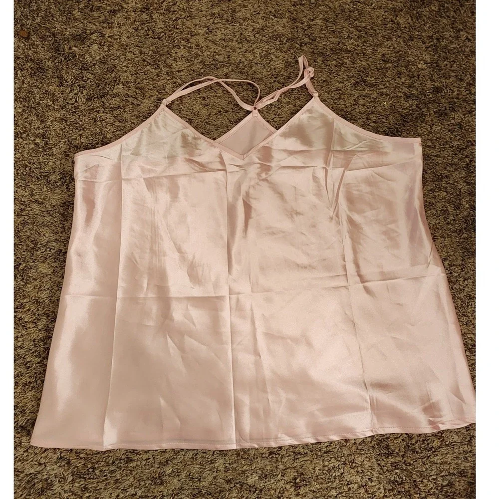 NWOT Pink Satin Heart Print Pajama Set XL Cami Top Ruffle Shorts Sleepwear